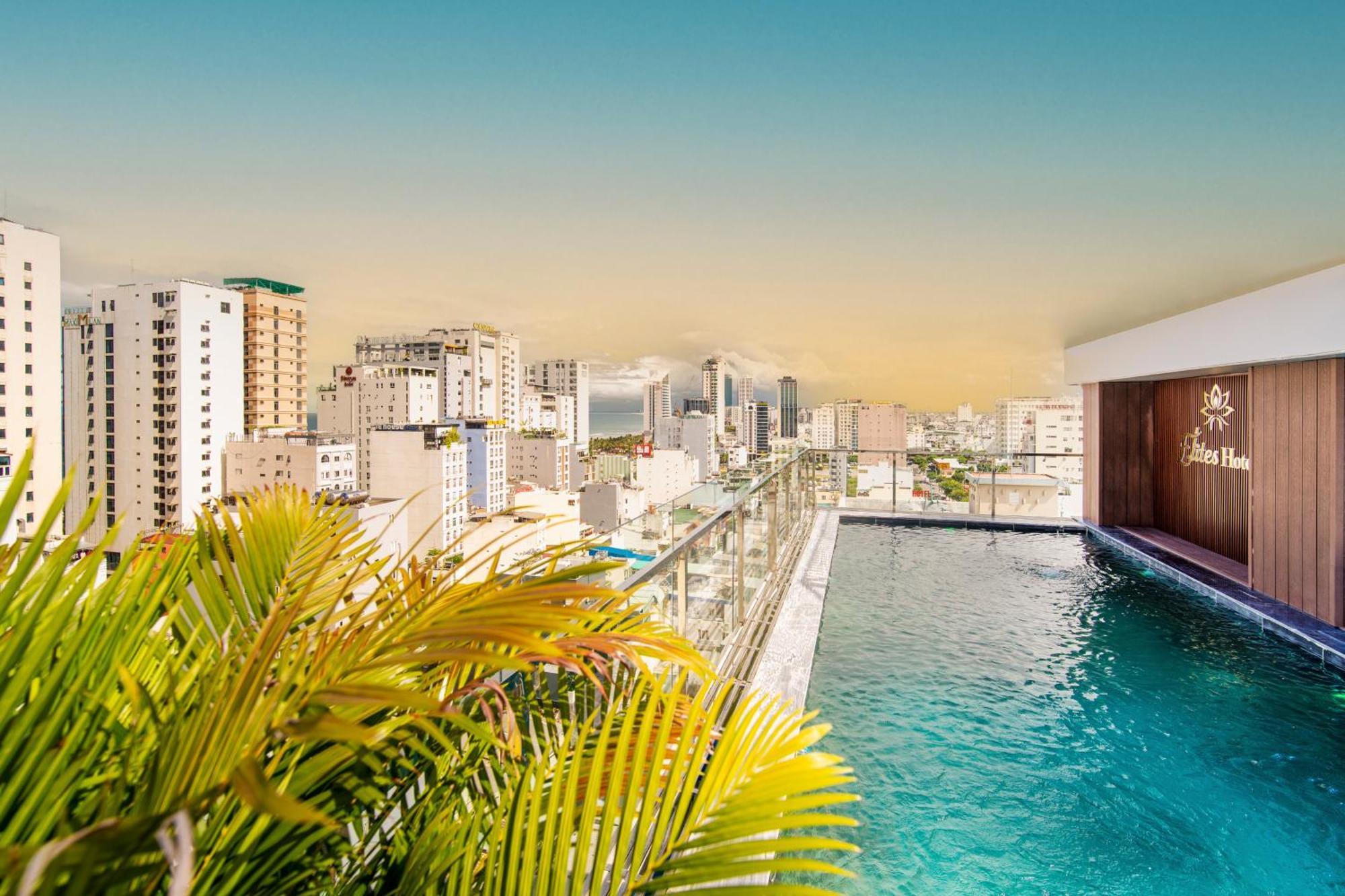Elites Hotel Da Nang Bagian luar foto