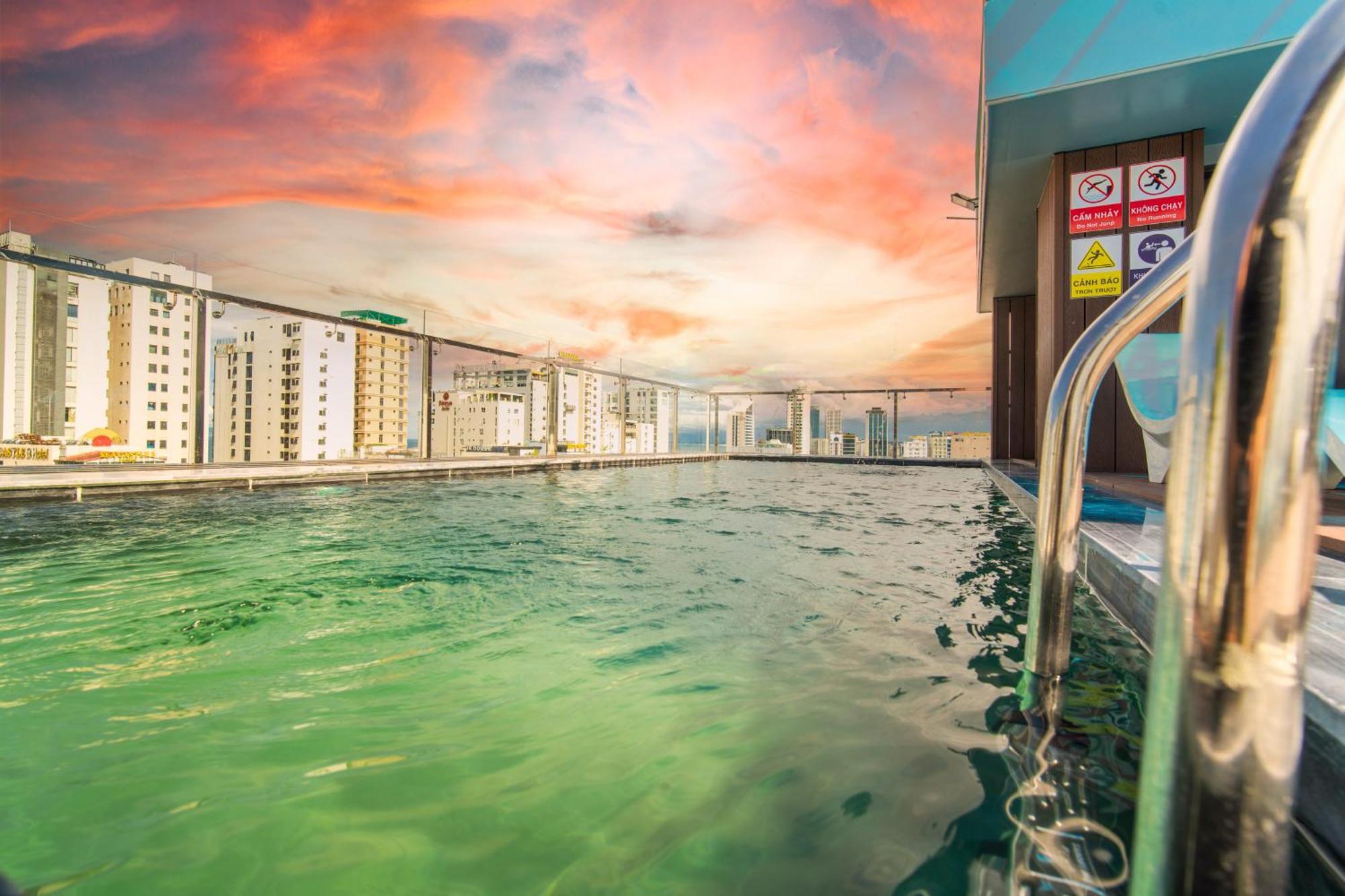 Elites Hotel Da Nang Bagian luar foto